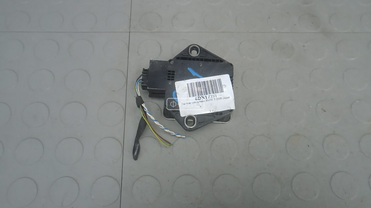 Датчик ускорения