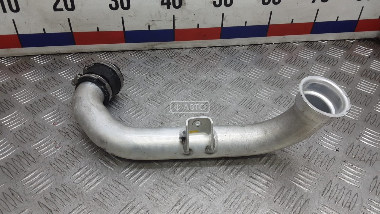 Патрубок интеркулера