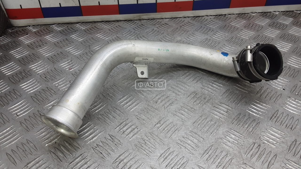 Патрубок интеркулера