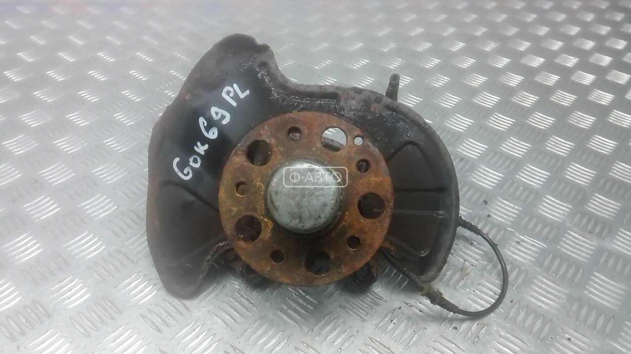 Ступица передняя левая