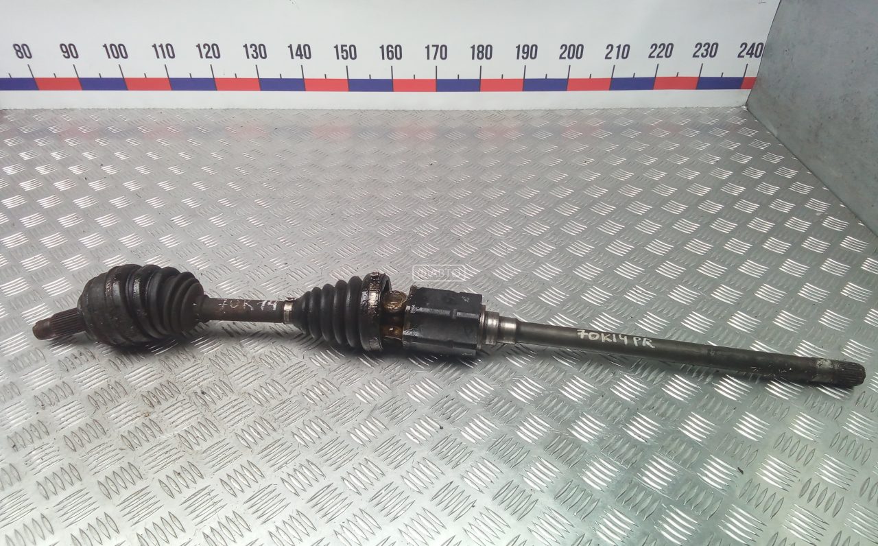 Привод передний правый