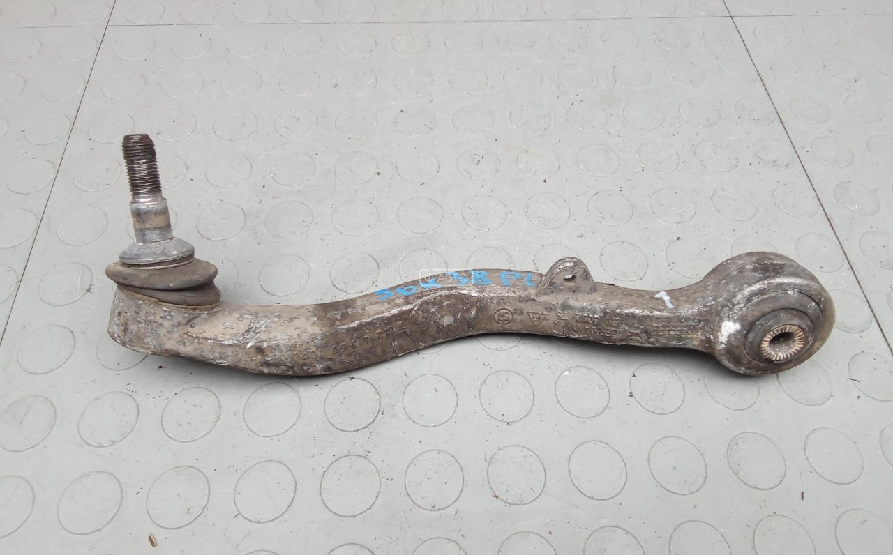 Рычаг передний нижний левый