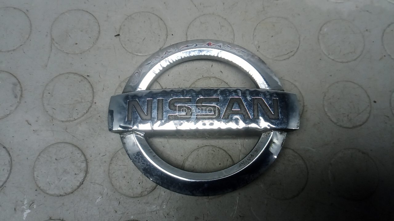 Значок на капот