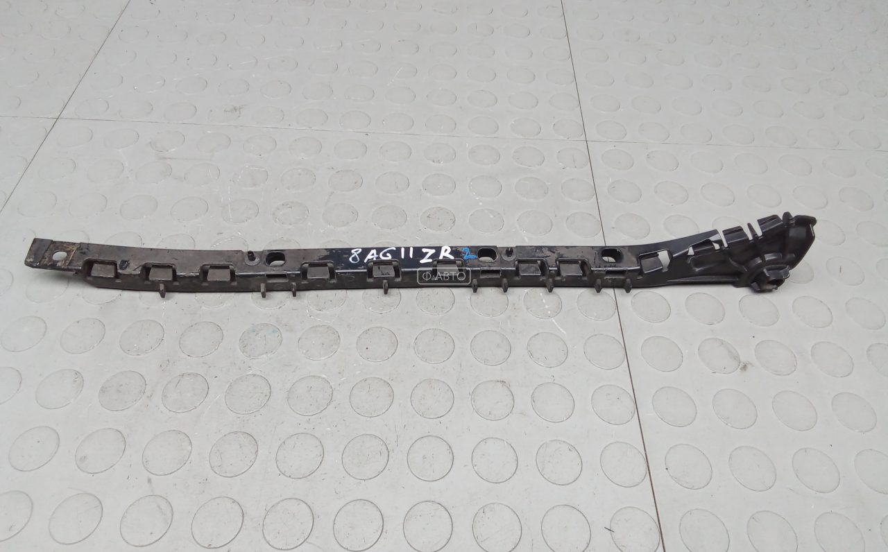 Крепление бампера заднее