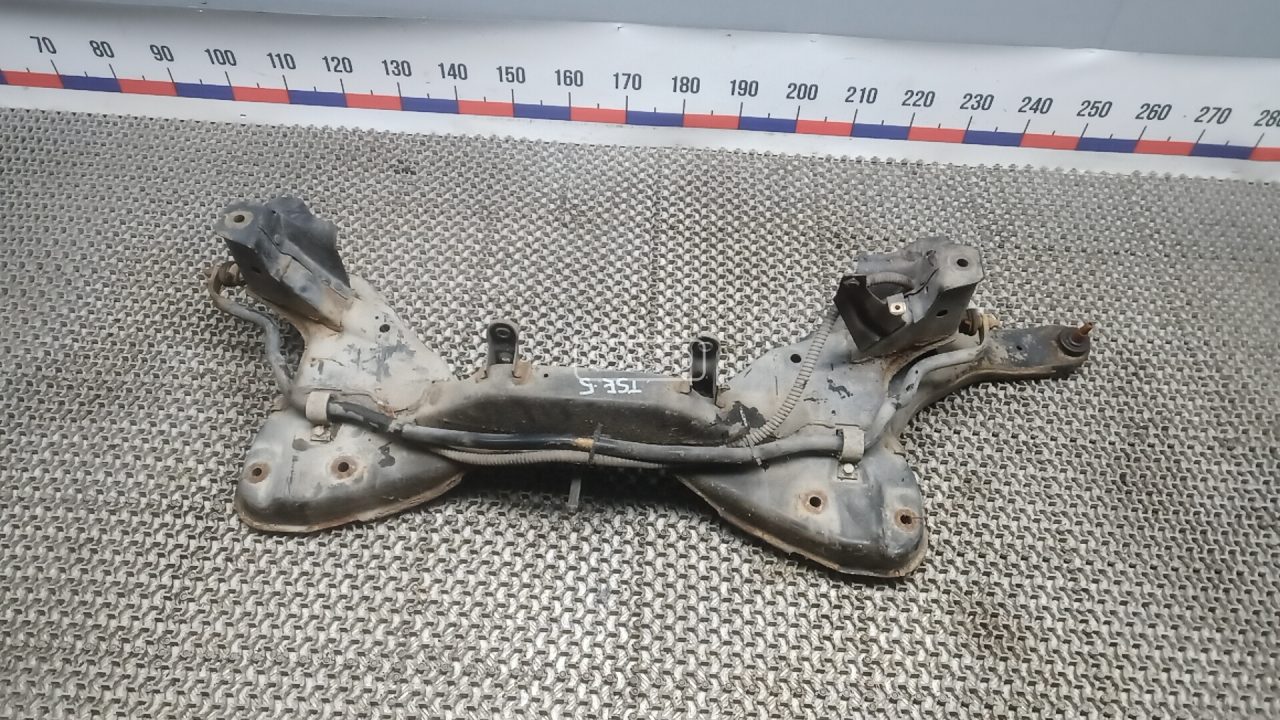 Балка подвески передняя