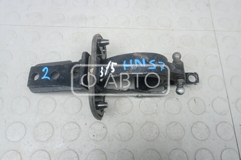 Петля крышки багажника