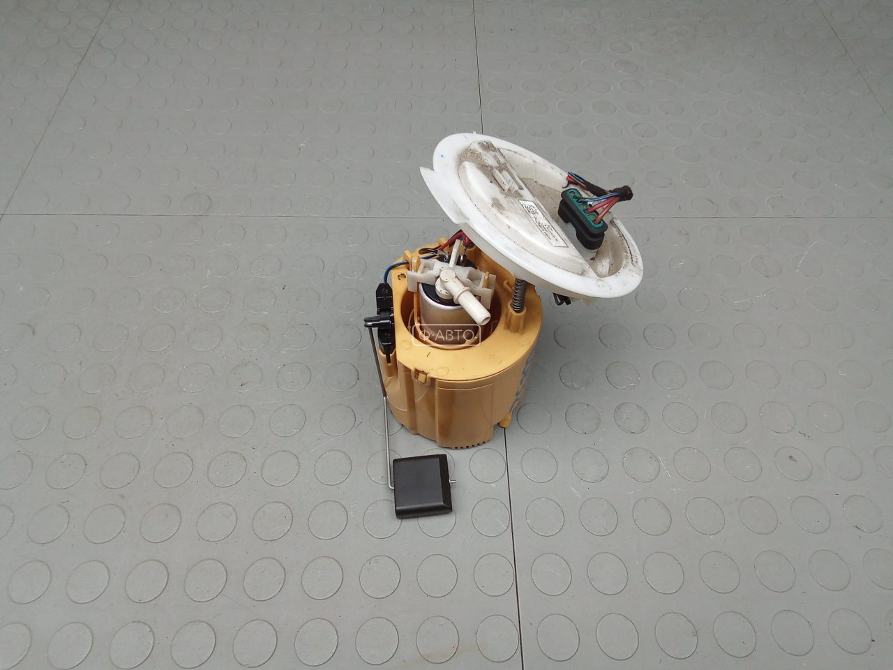 Насос топливный электрический