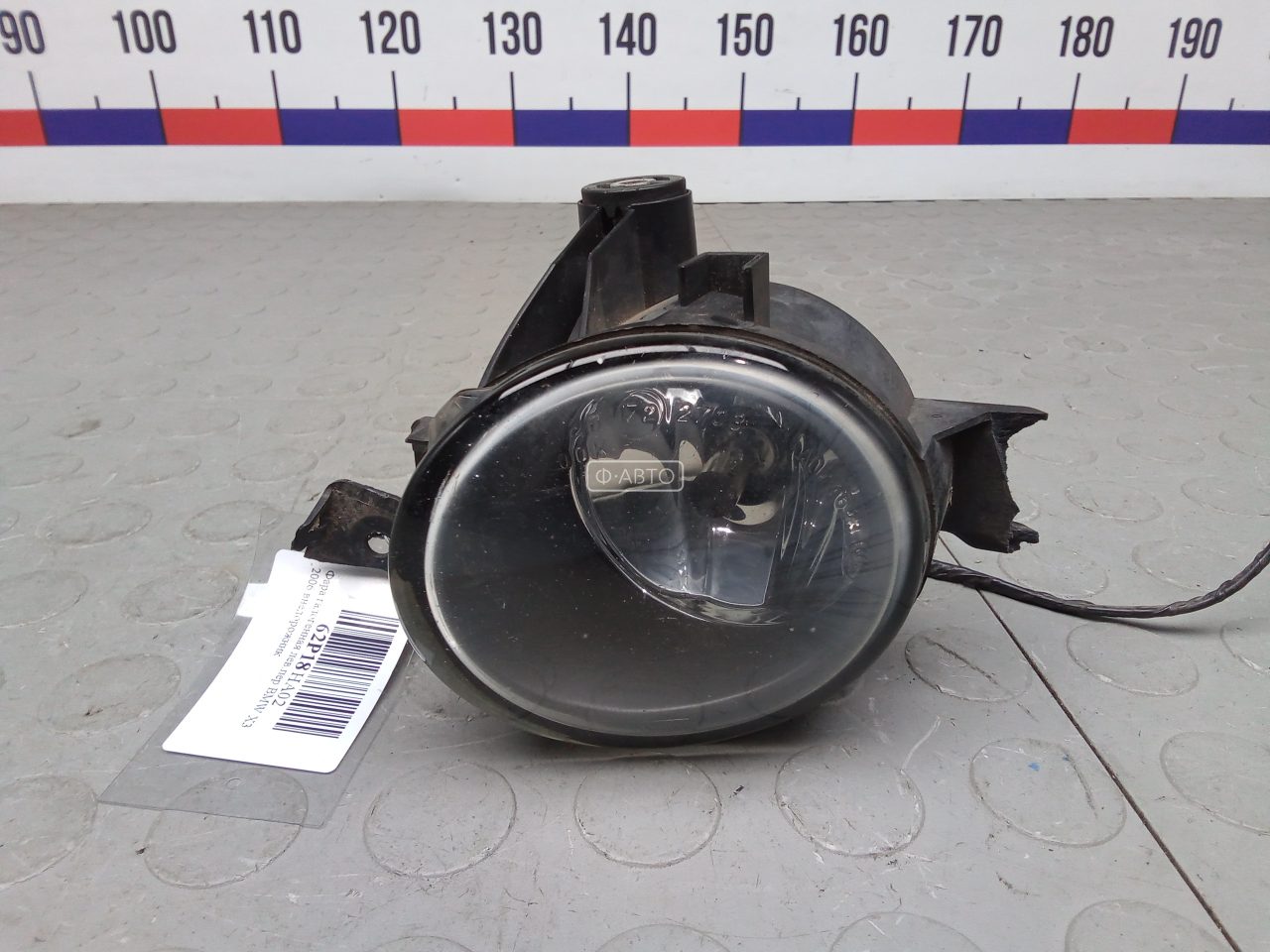 Фара галогенная левая передняя