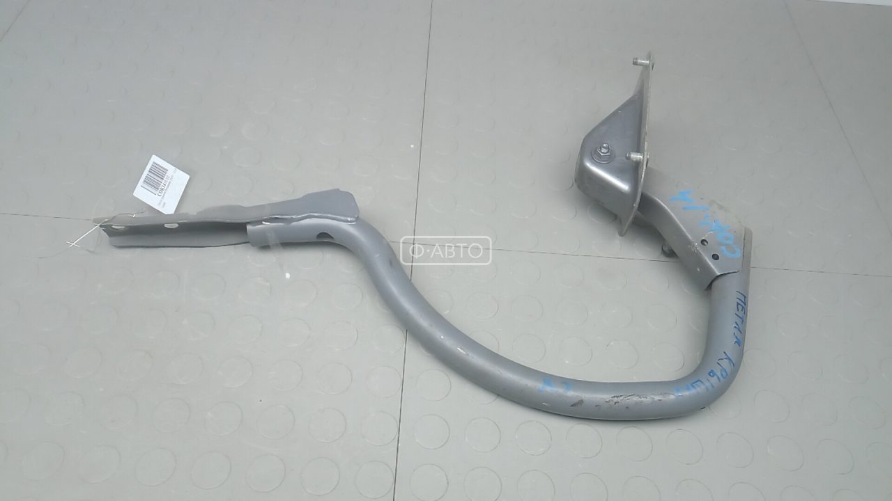 Петля крышки багажника