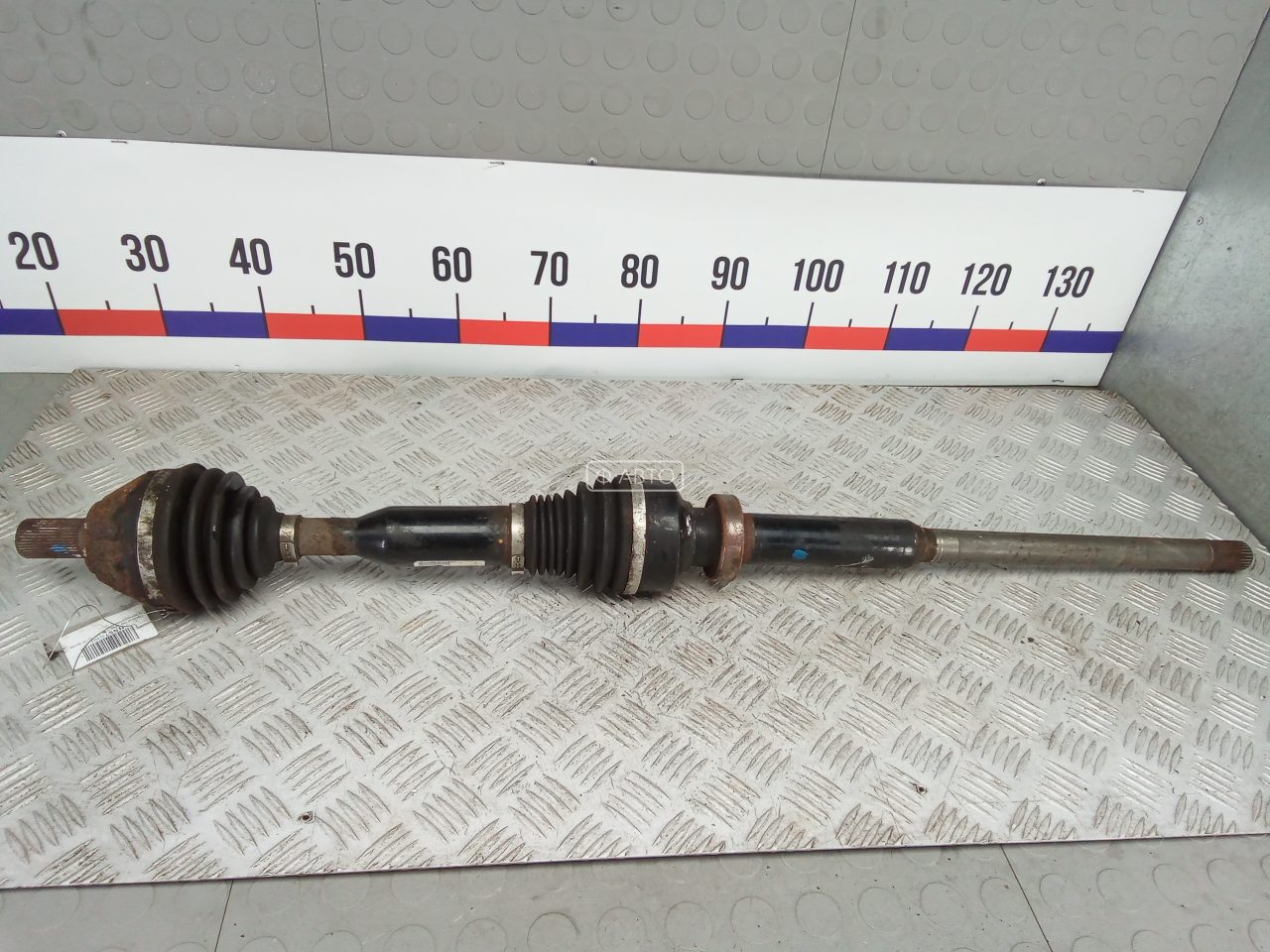 Привод передний правый