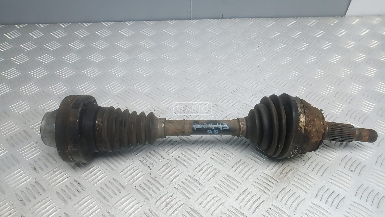 Привод передний правый