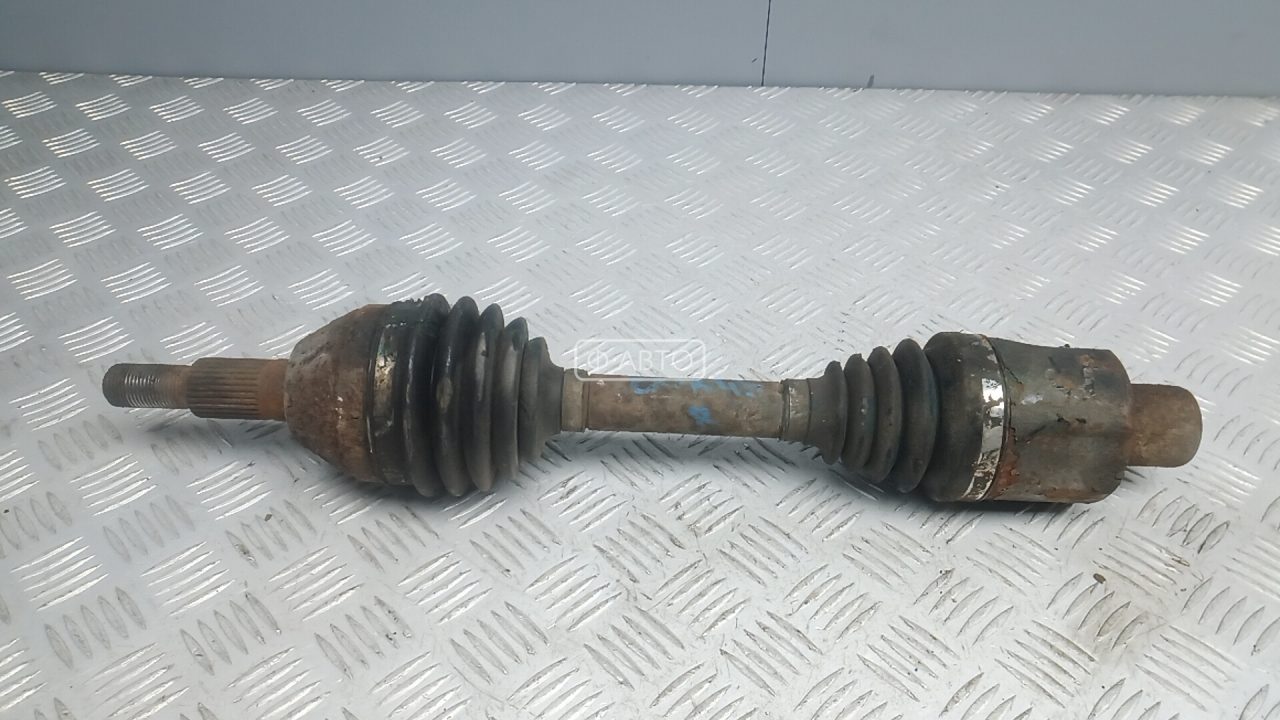 Привод передний правый