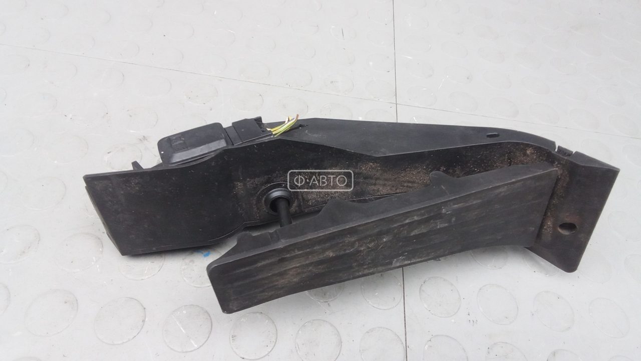 Педаль газа