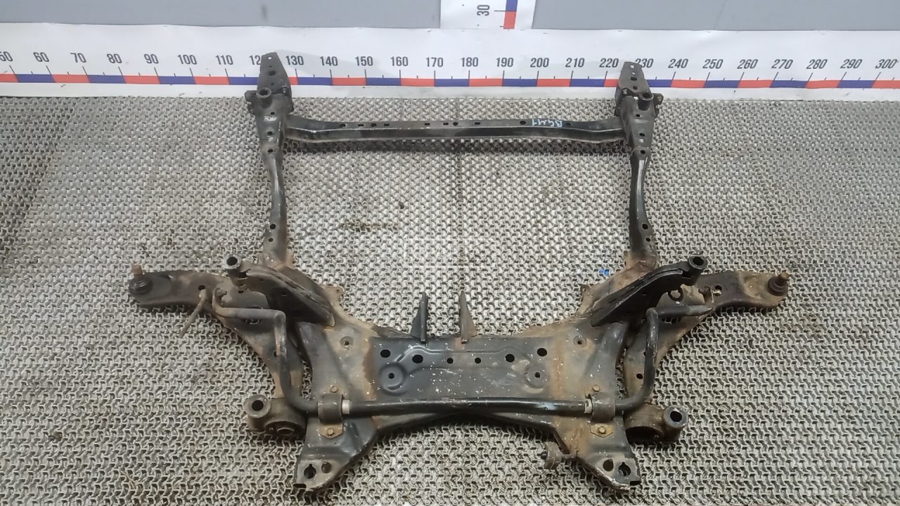 Балка подвески передняя