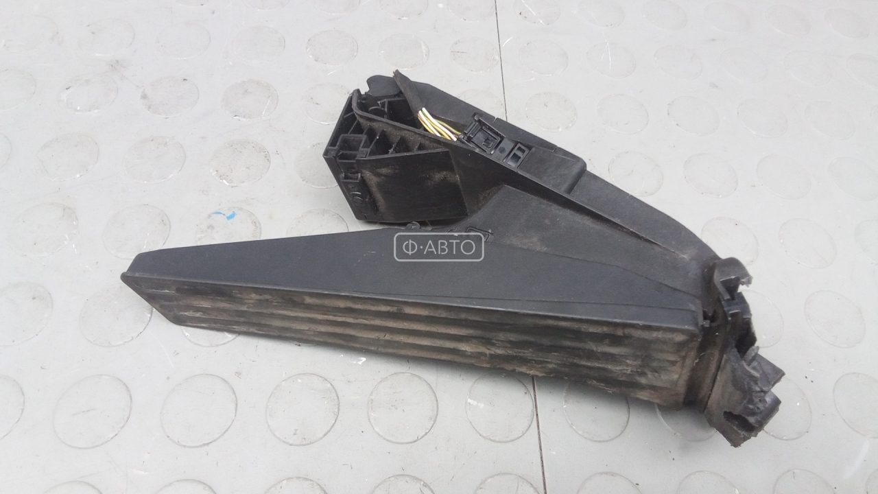 Педаль газа