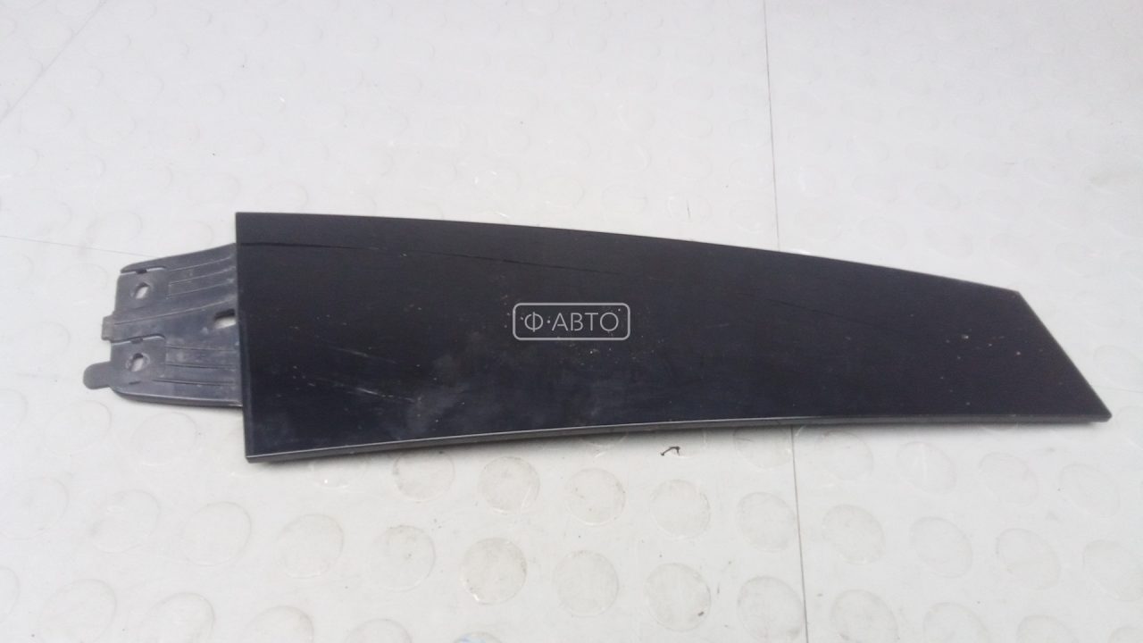 Обшивка стойки центральная левая