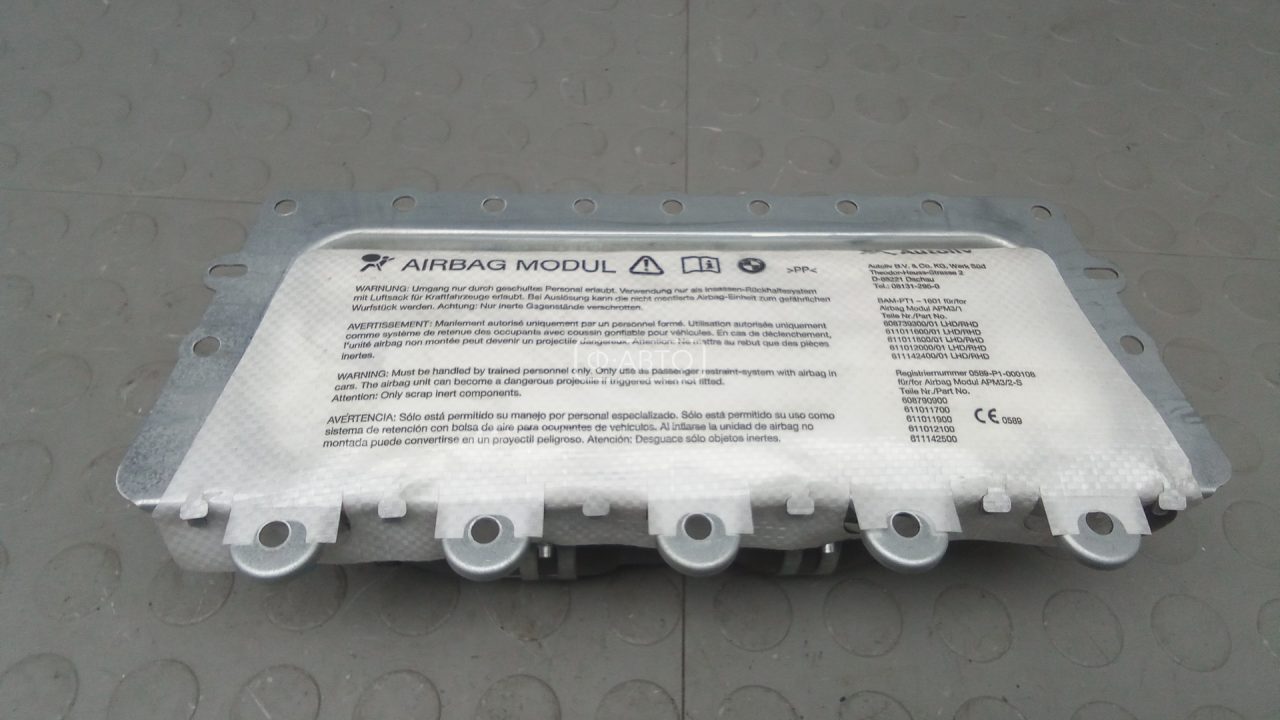 Подушка безопасности пассажира