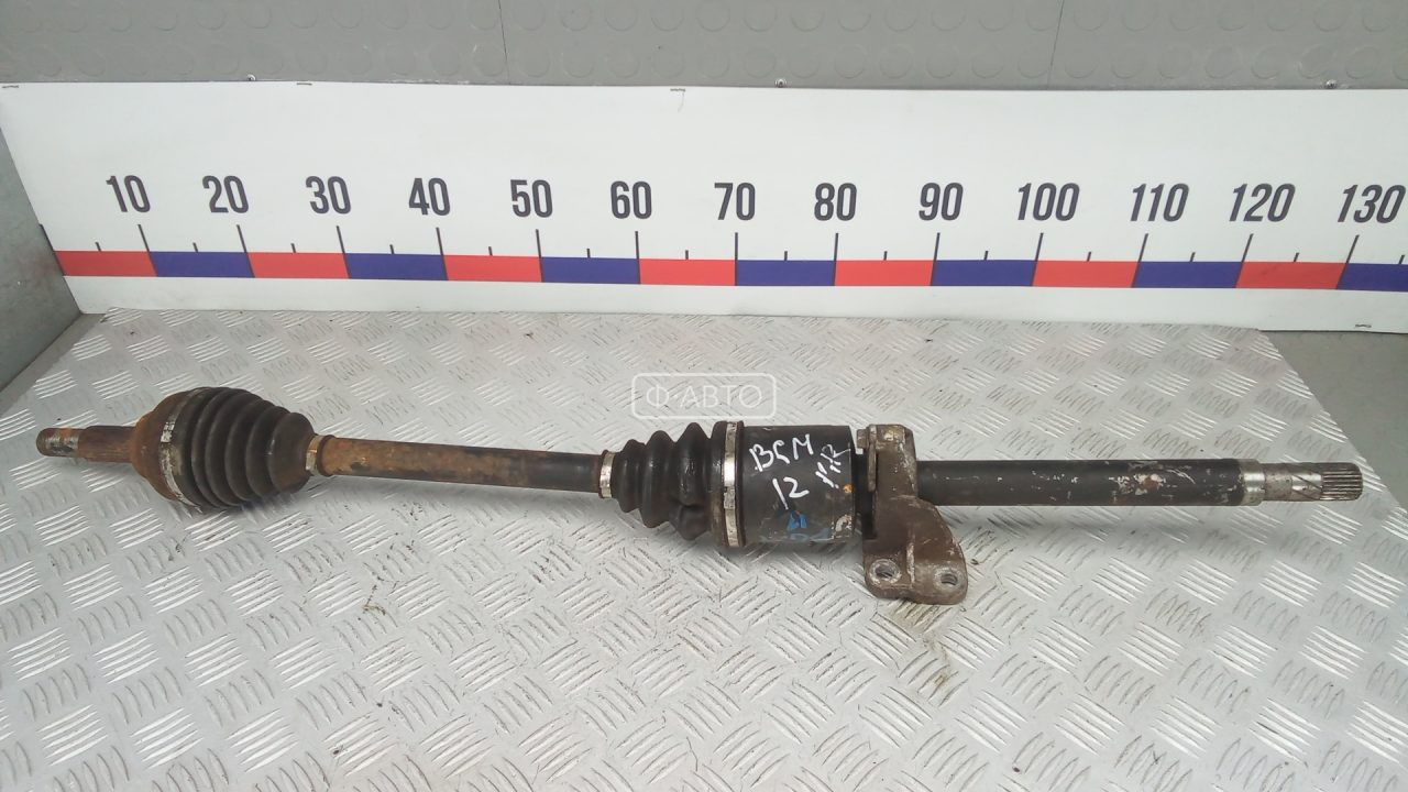 Привод передний правый