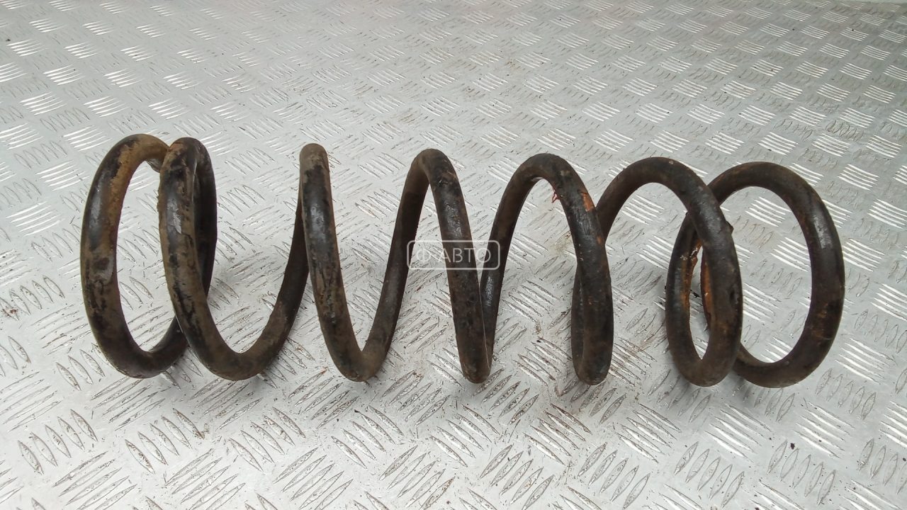 Пружина задняя
