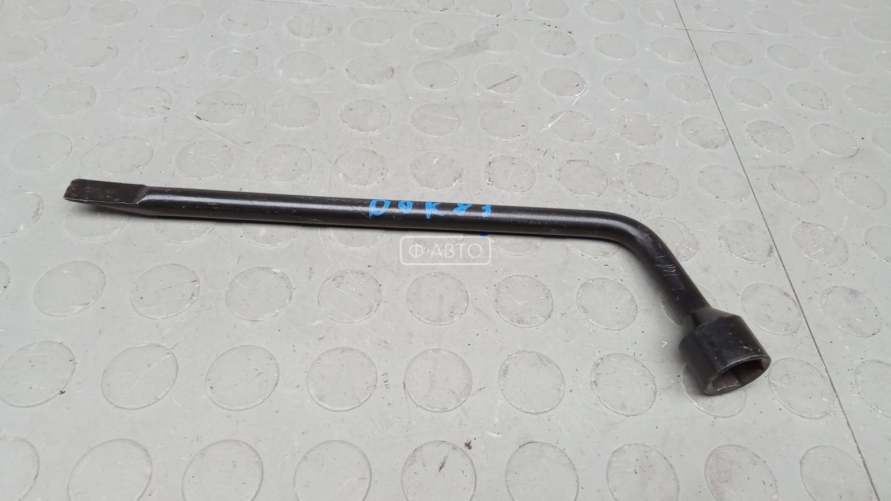 Ключ колесный