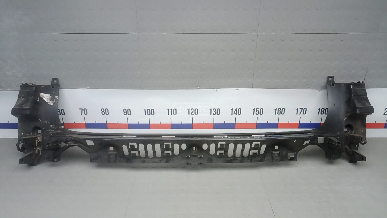 Крепление бампера заднее