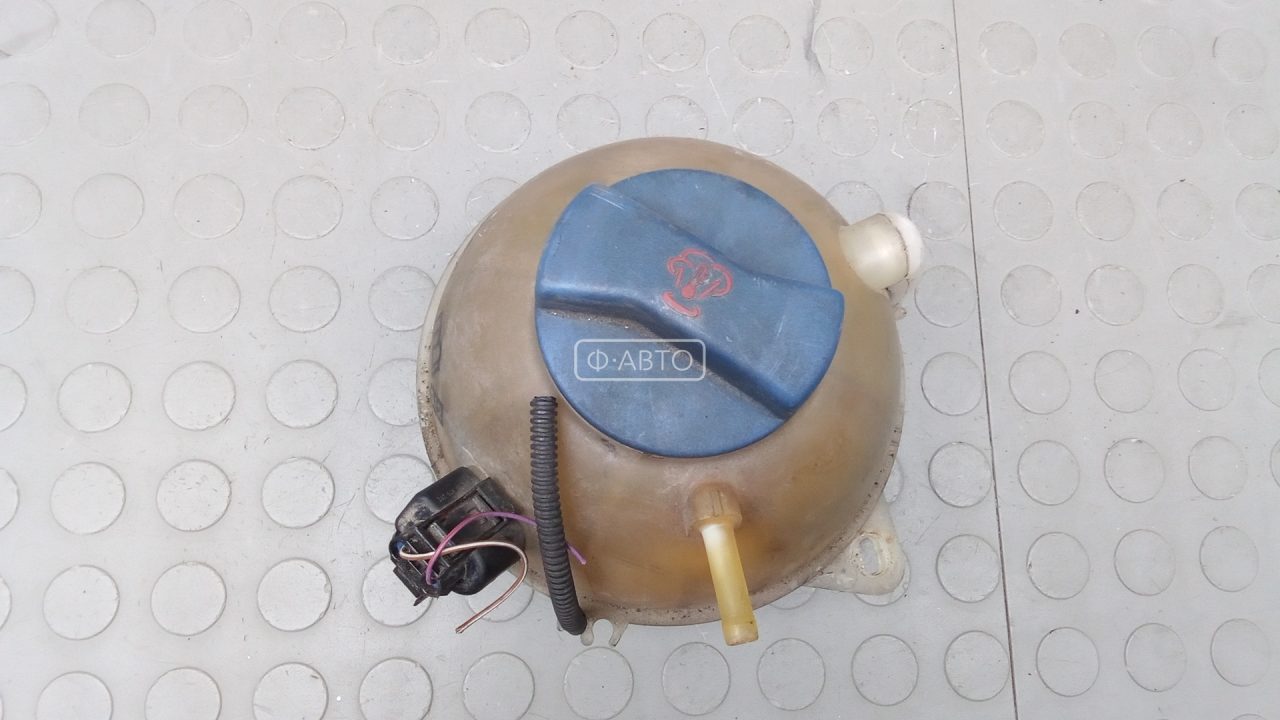 Бачок расширительный