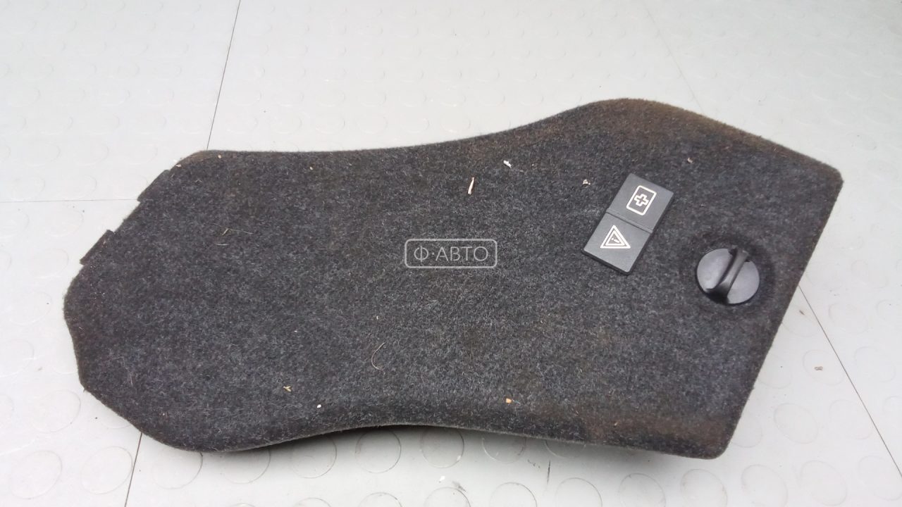 Обшивка багажника боковая