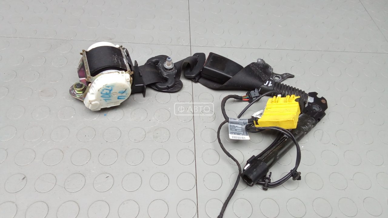 Ремень безопасности с пиропатроном сиденья переднего