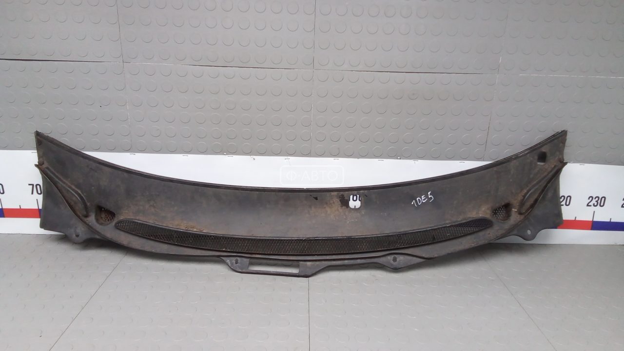 Накладка декоративная (жабо, дождевик)