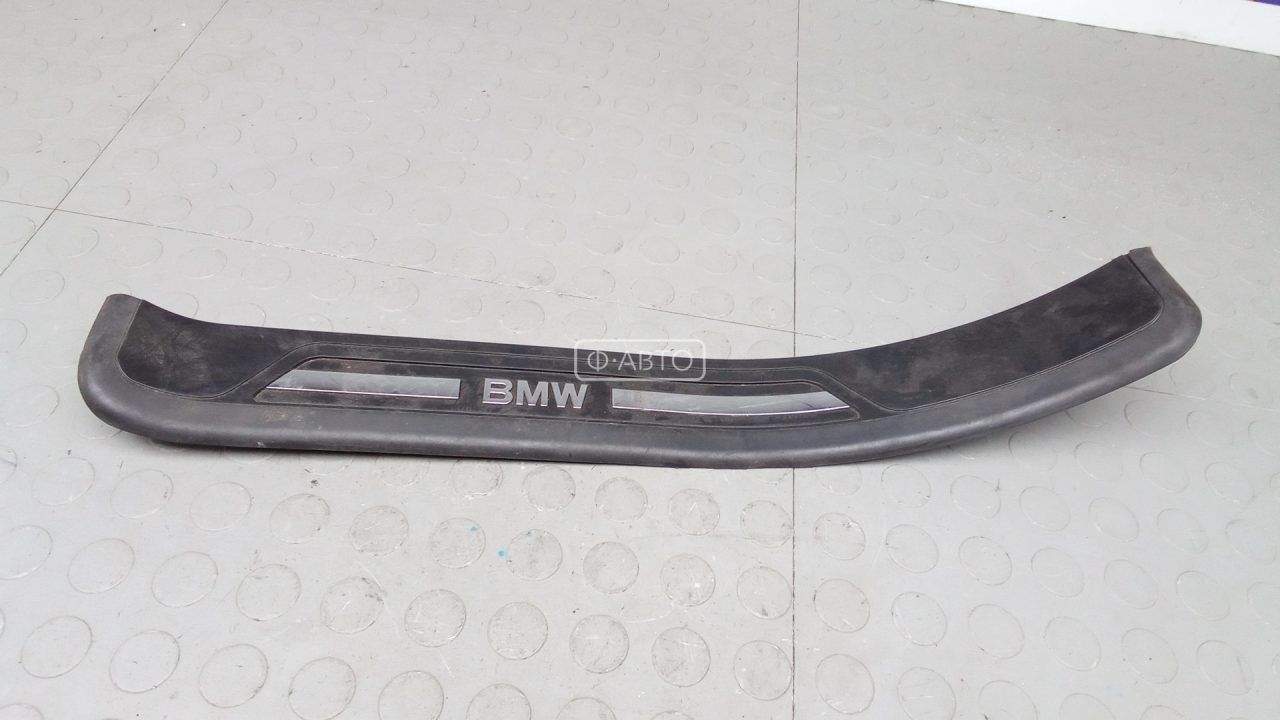 Накладка порога внутренняя левая