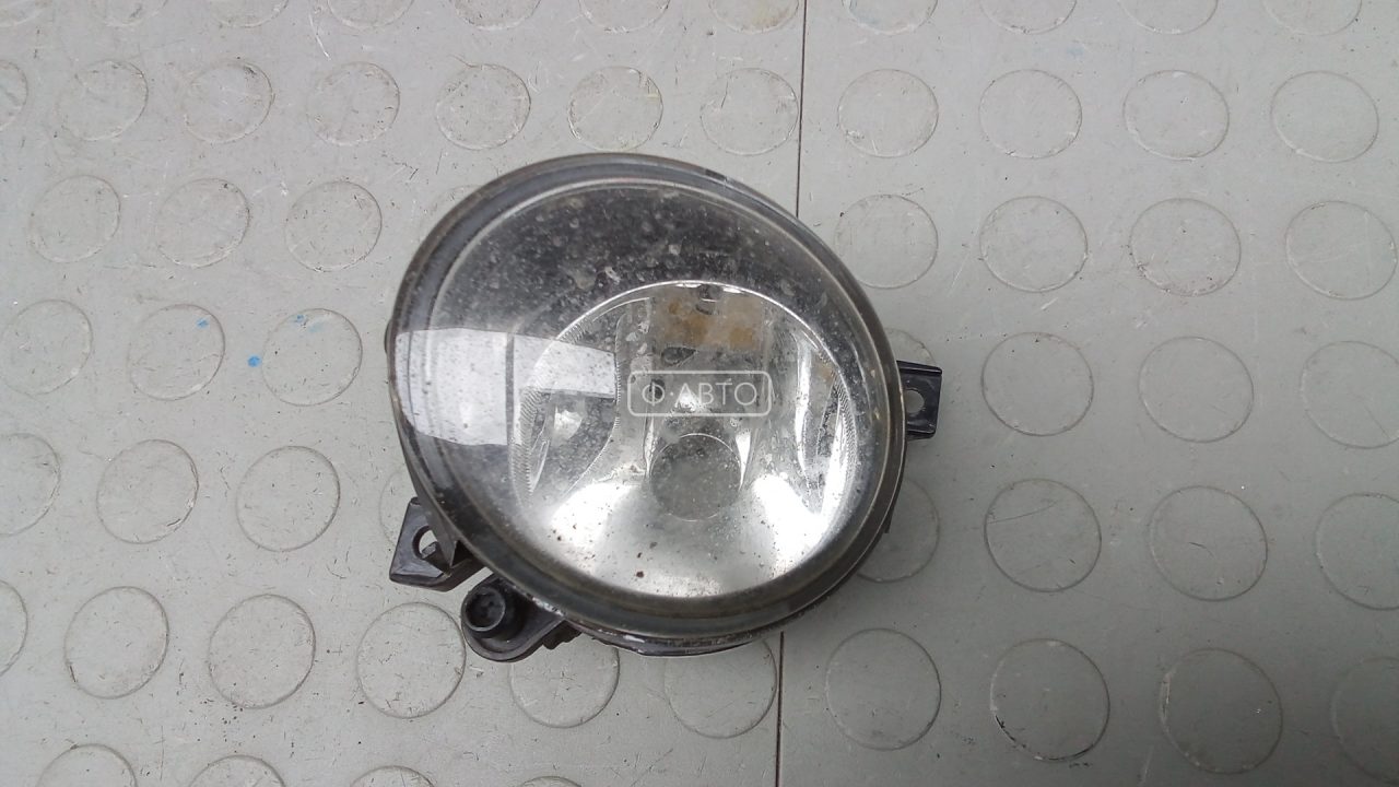 Фара галогенная левая передняя