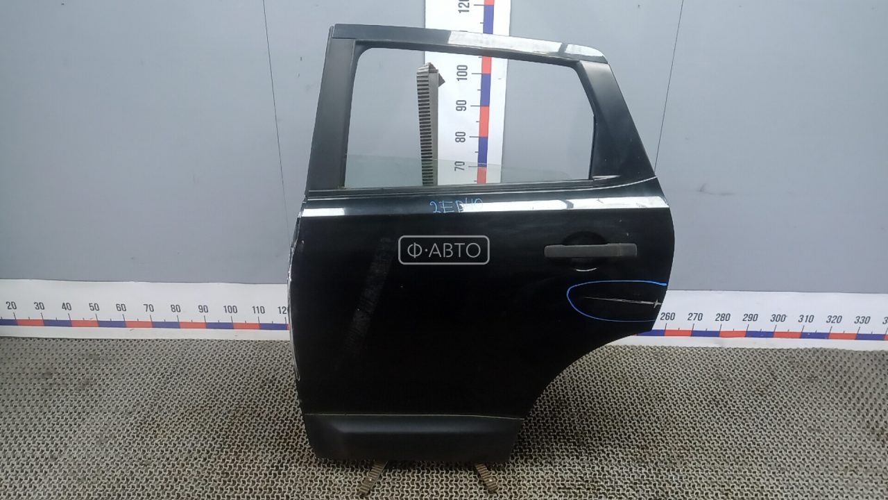 Дверь задняя левая