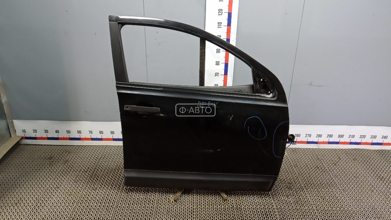 Дверь передняя правая
