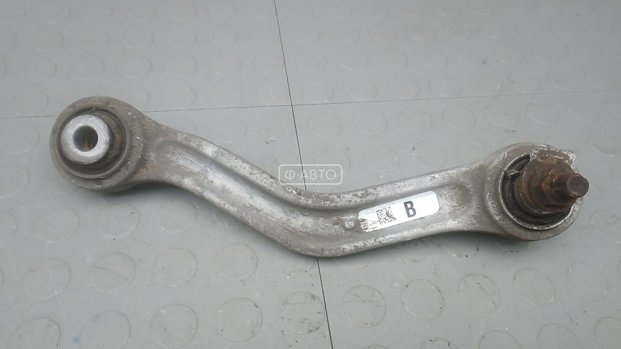 Рычаг задний