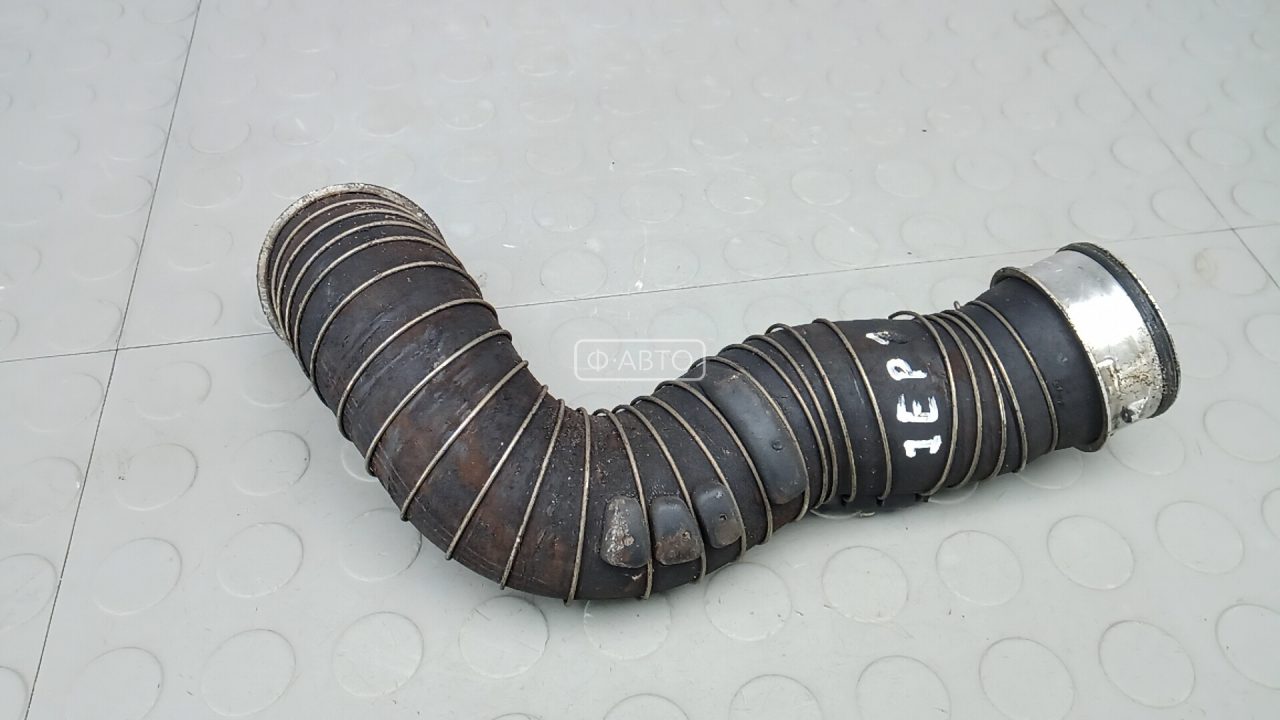 Патрубок интеркулера