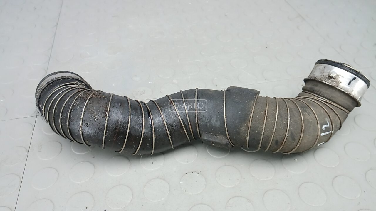 Патрубок интеркулера