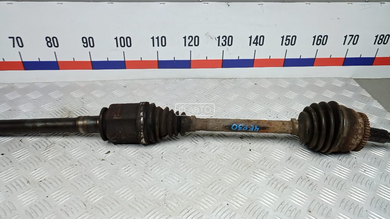 Привод передний правый