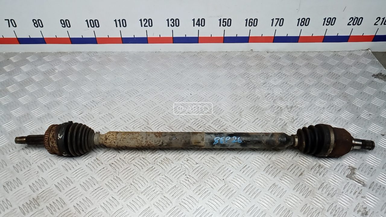 Привод передний правый