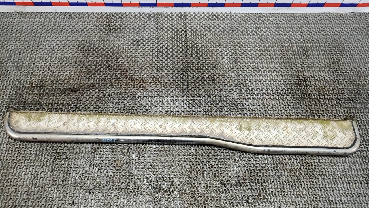 Подножка внешняя декоративная