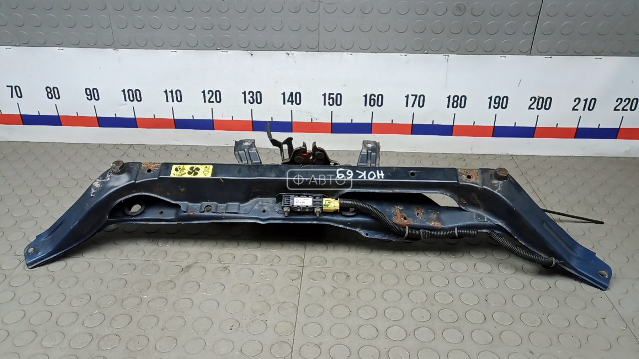 Рамка капота