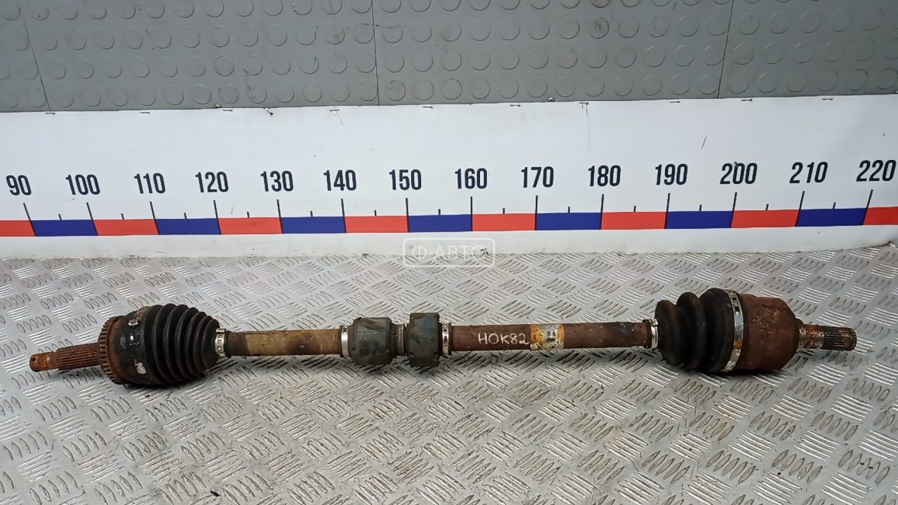 Привод передний правый