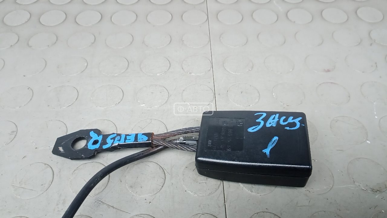 Защелка ремня безопасности