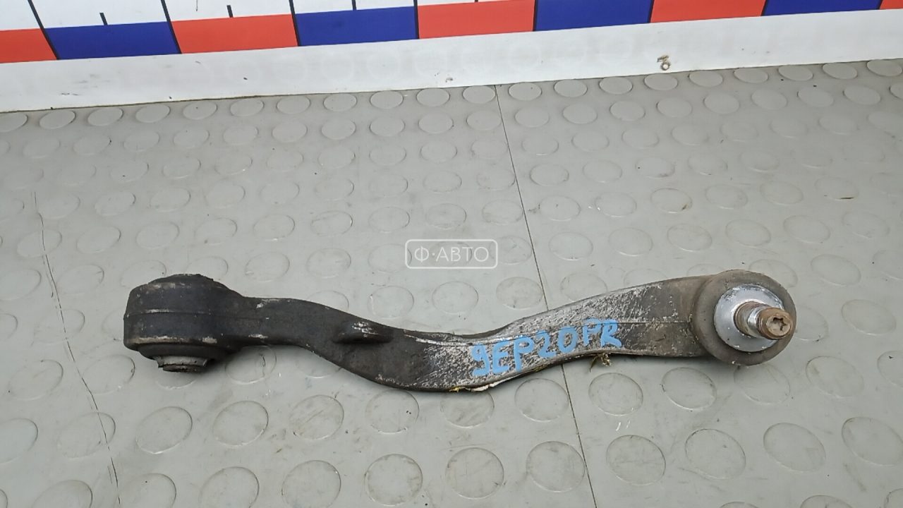Рычаг передний нижний правый