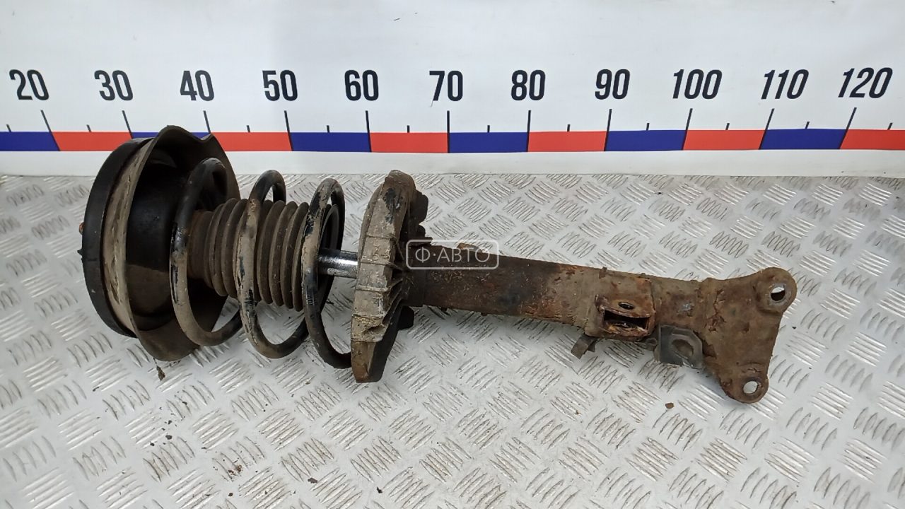 Стойка передняя левая