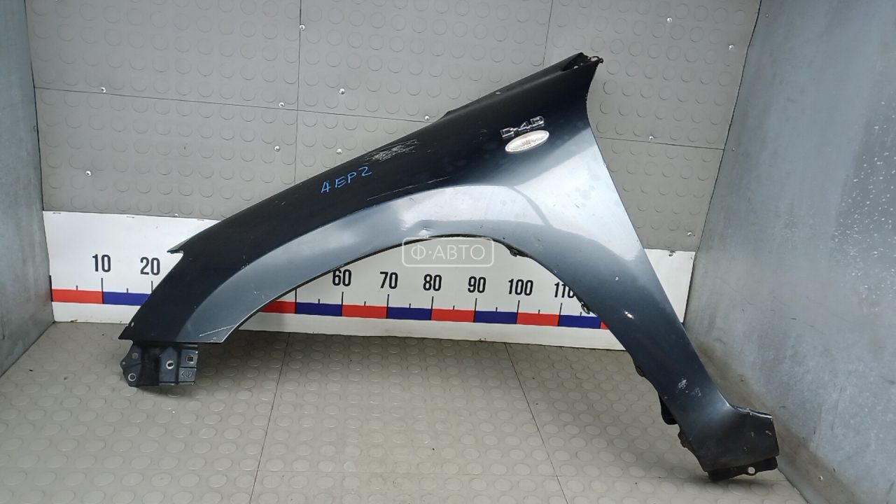 Крыло переднее левое