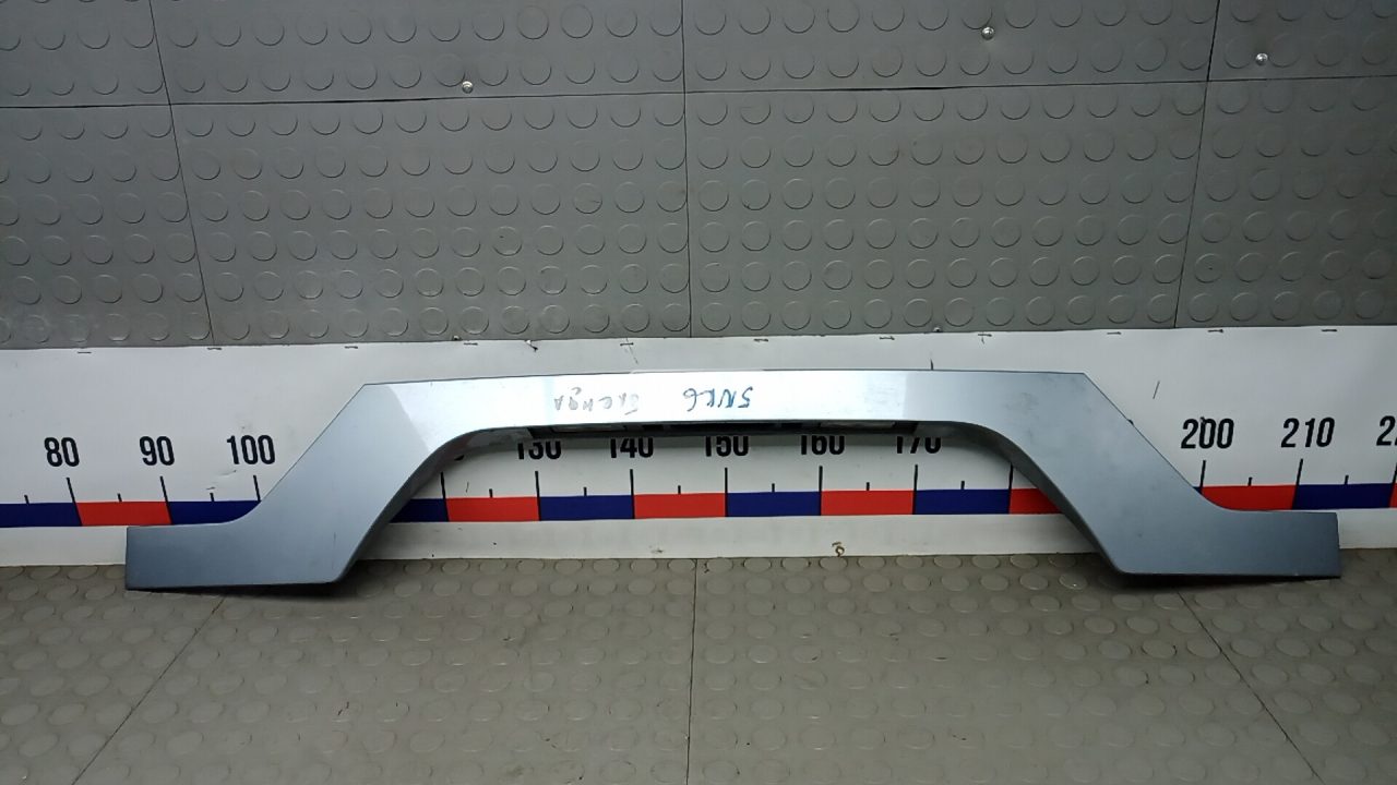 Бленда 3-5-й двери