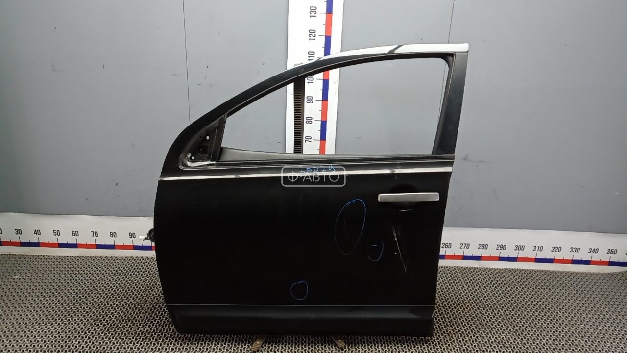 Дверь передняя левая