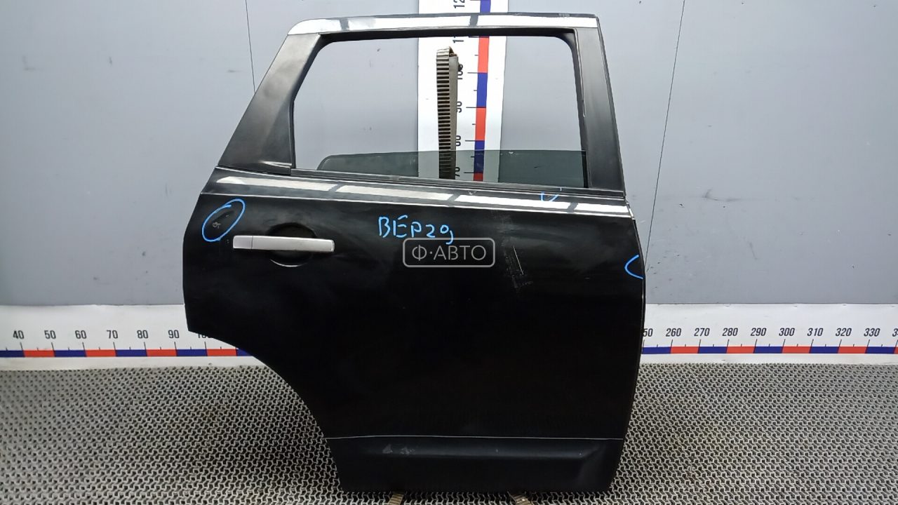 Дверь задняя правая