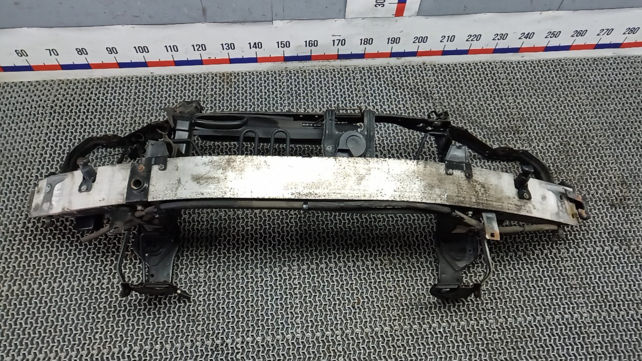 Передняя панель крепления облицовки (телевизор)