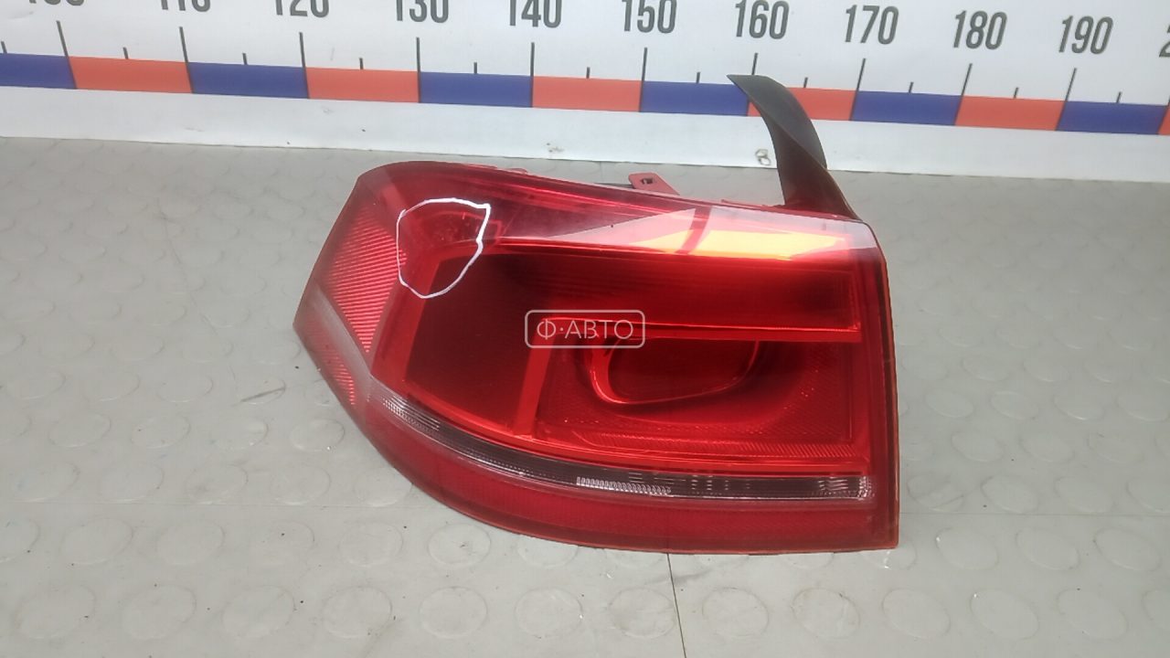 Фонарь задний левый